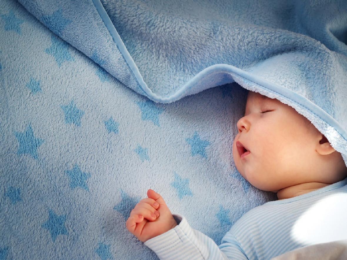 عوارض خطرناک کم خوابی در بچه ها عوارض خطرناک کم خوابی در بچه ها