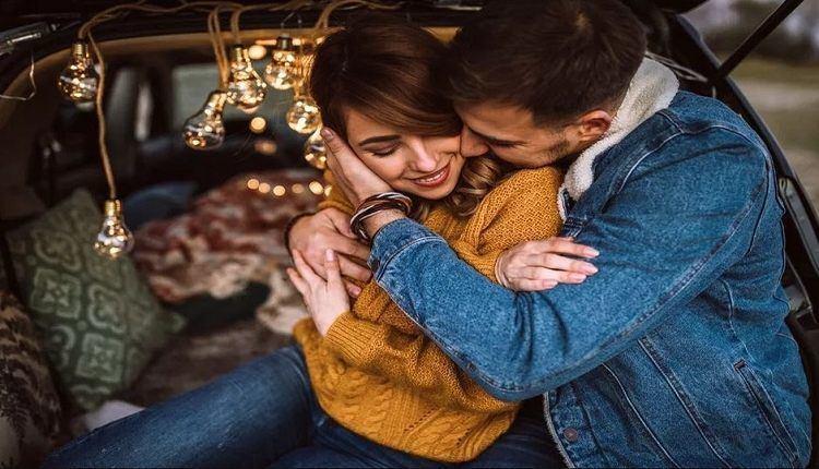 9 مورد از روش های عاشق کردن همسر که او را جذب شما می کند! 9 مورد از روش های عاشق کردن همسر که او را جذب شما می نماید!