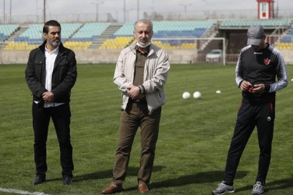 قول مدیرعامل پرسپولیس به بازیکنان در تمرین قول مدیرعامل پرسپولیس به بازیکنان در تمرین