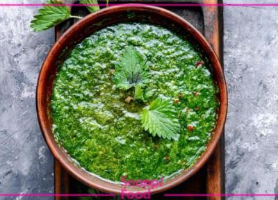 طرز تهیه آش گزنه خوشمزه به روش محلی گرگان